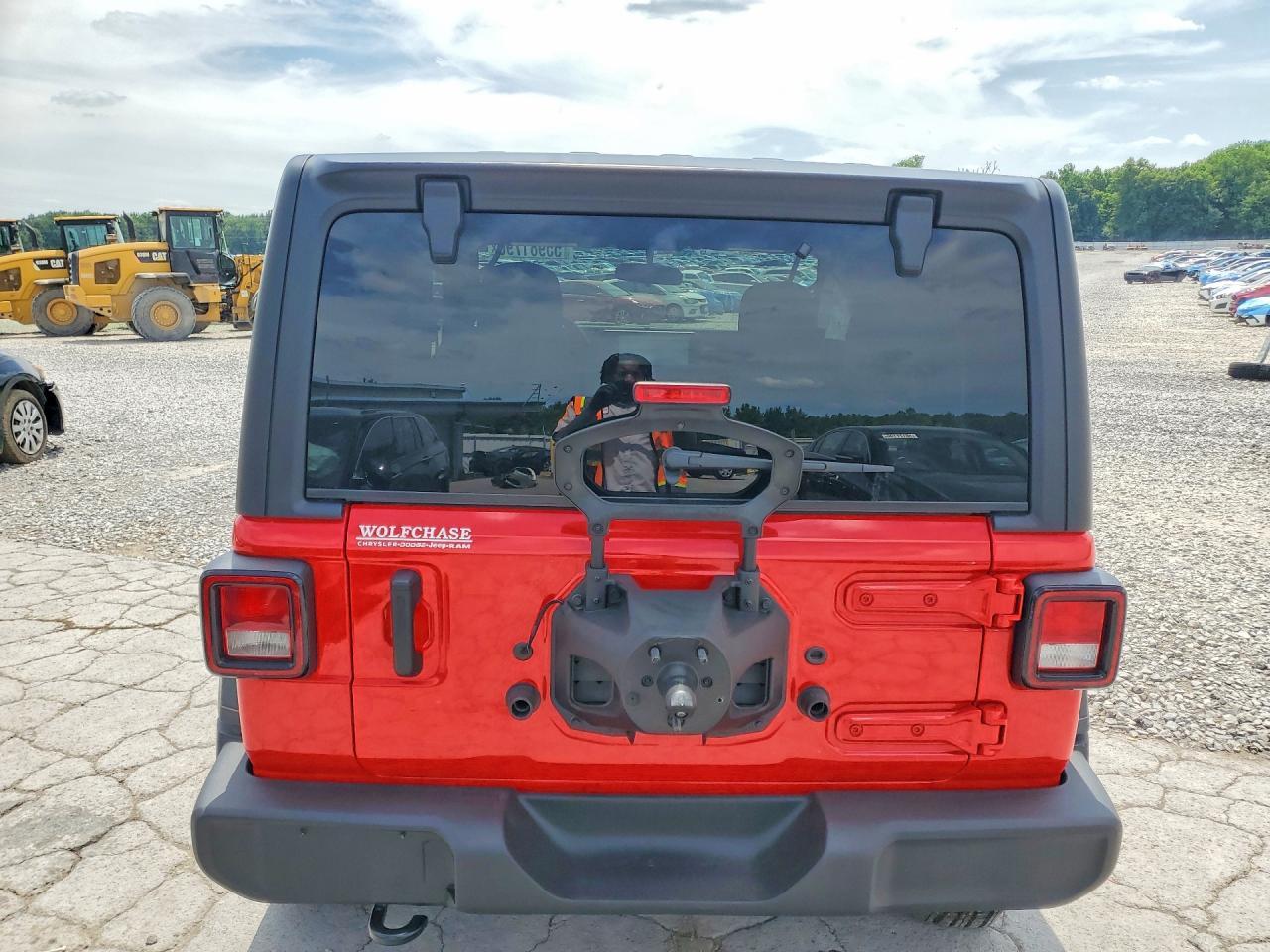 2026 Jeep Wrangler Sport - Фото 6