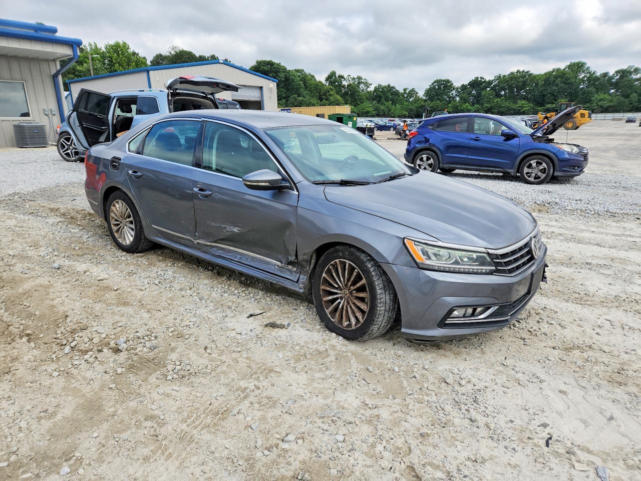2016 Volkswagen Passat Se - Image 4