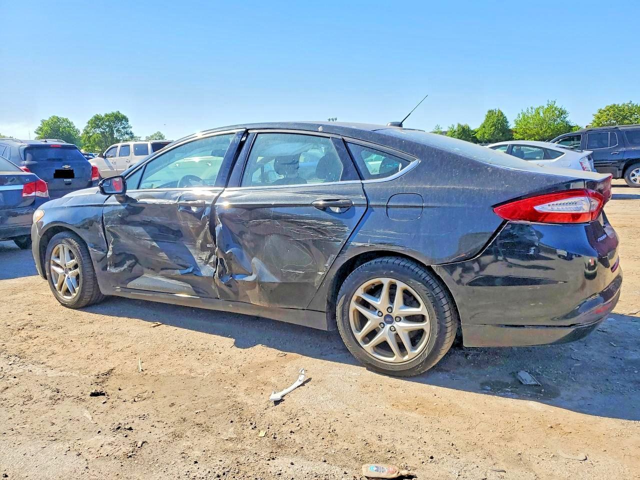 2014 Ford Fusion - Image 2
