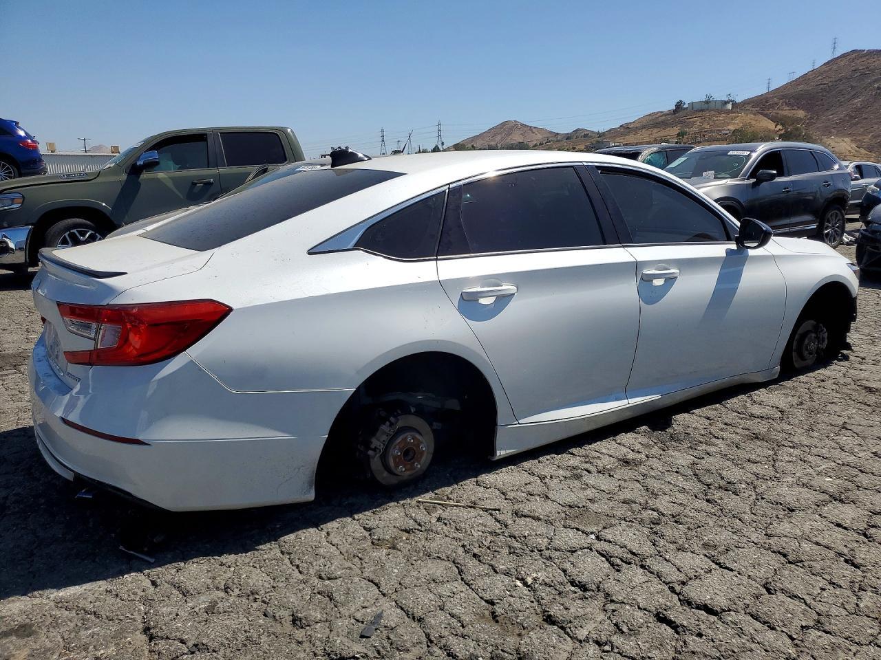 2021 Honda Accord Sport - Image 3