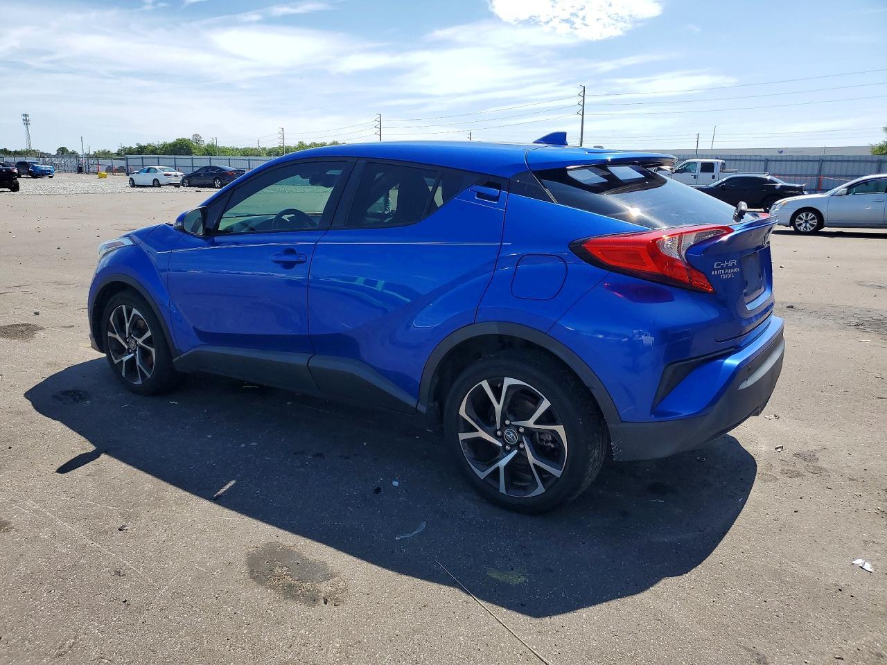 2018 Toyota C-Hr Xle - Image 2