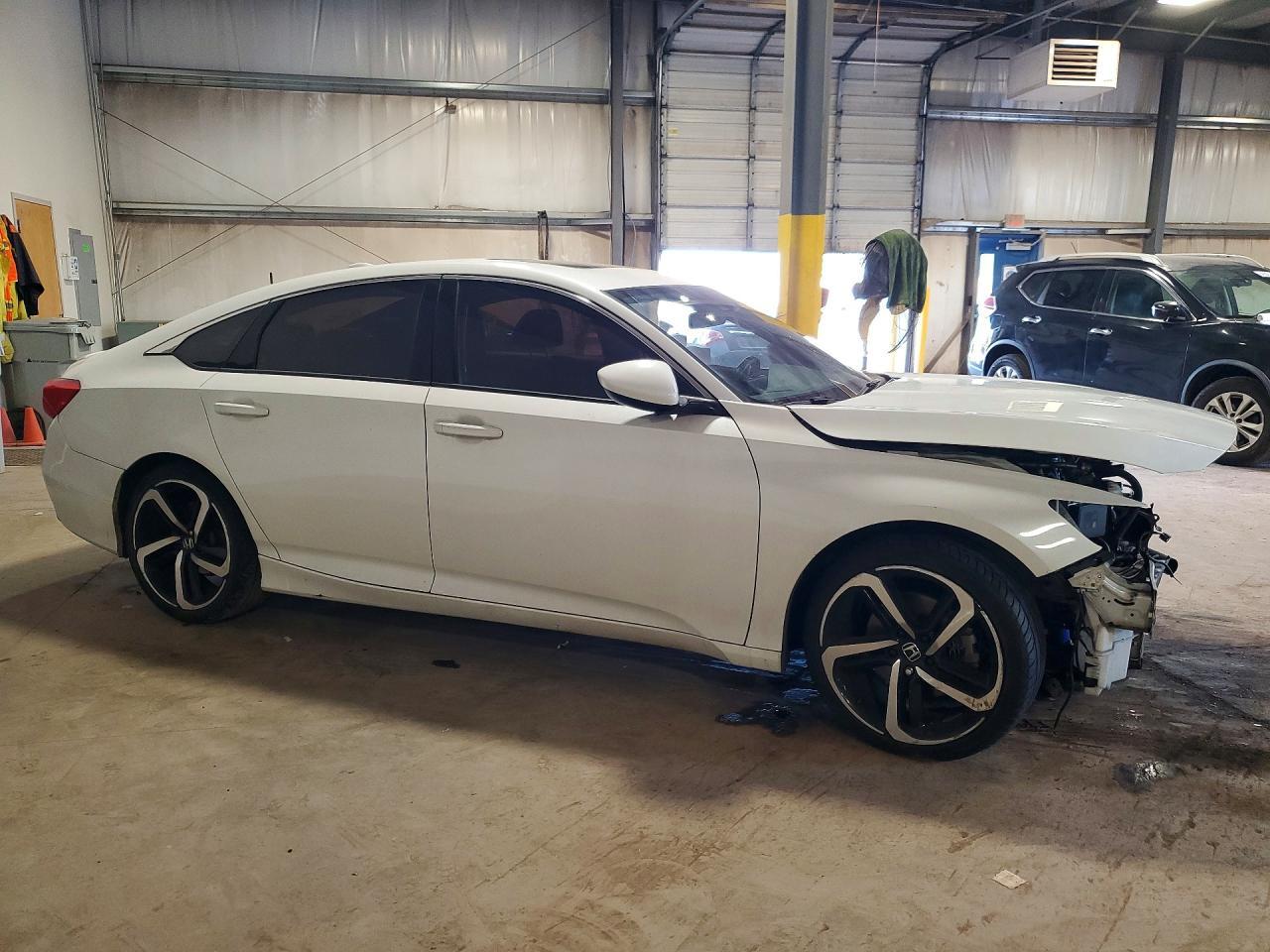 2018 Honda Accord Sport - Image 4
