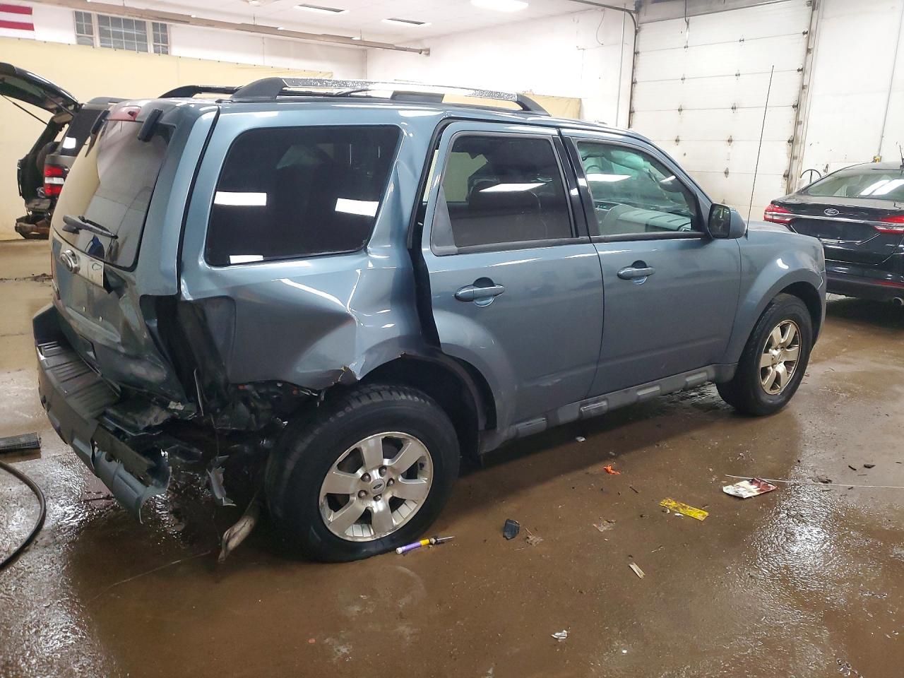 2012 Ford Escape Limited - Image 3