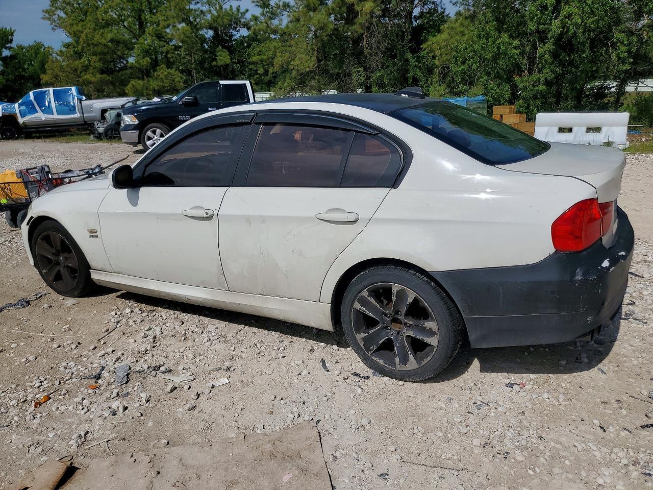 2011 BMW 328 - Фото 2