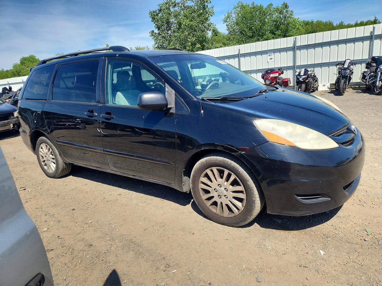 2008 Toyota Sienna Le - Фото 4