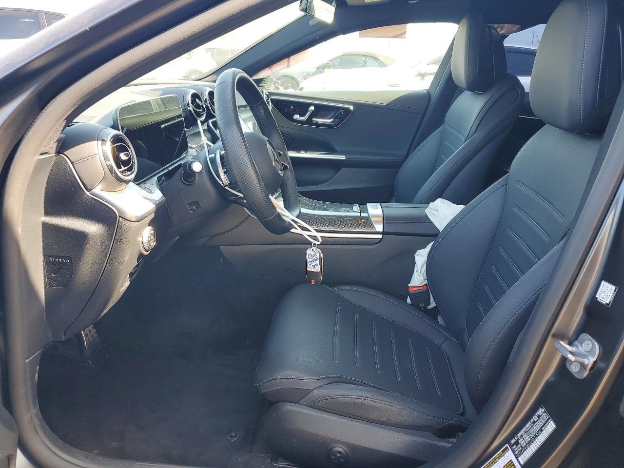 2025 Mercedes-Benz C 300 - Фото 7