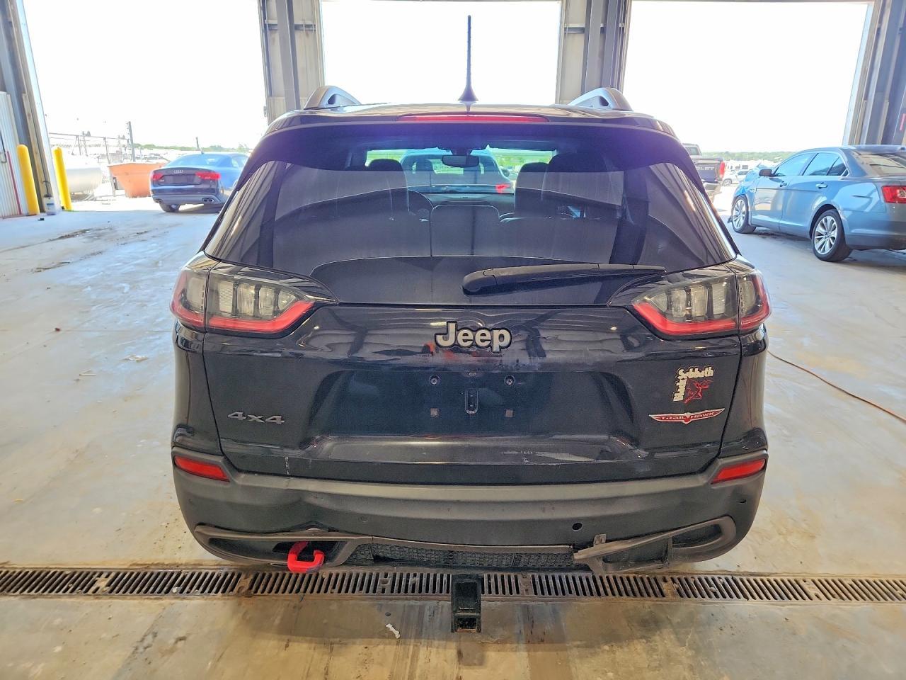 2019 Jeep Cherokee Trailhawk - Фото 6