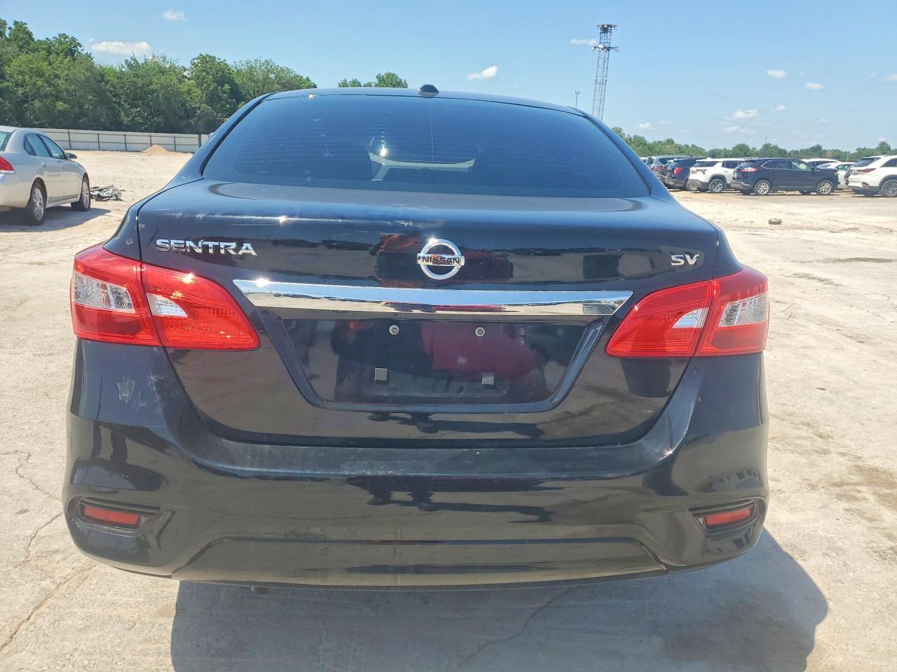 2019 Nissan Sentra - Фото 6