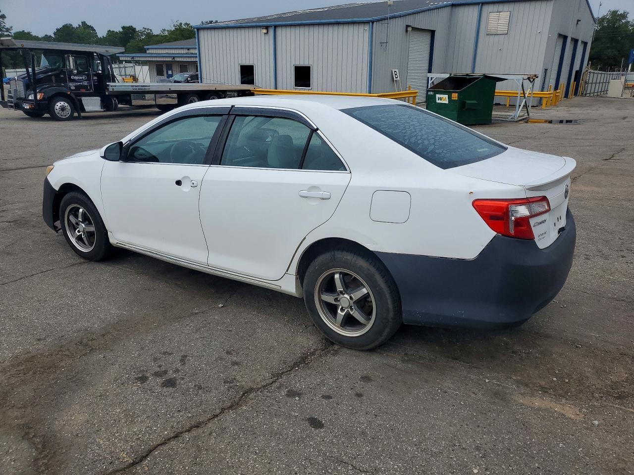 2012 Toyota Camry Le - Image 2