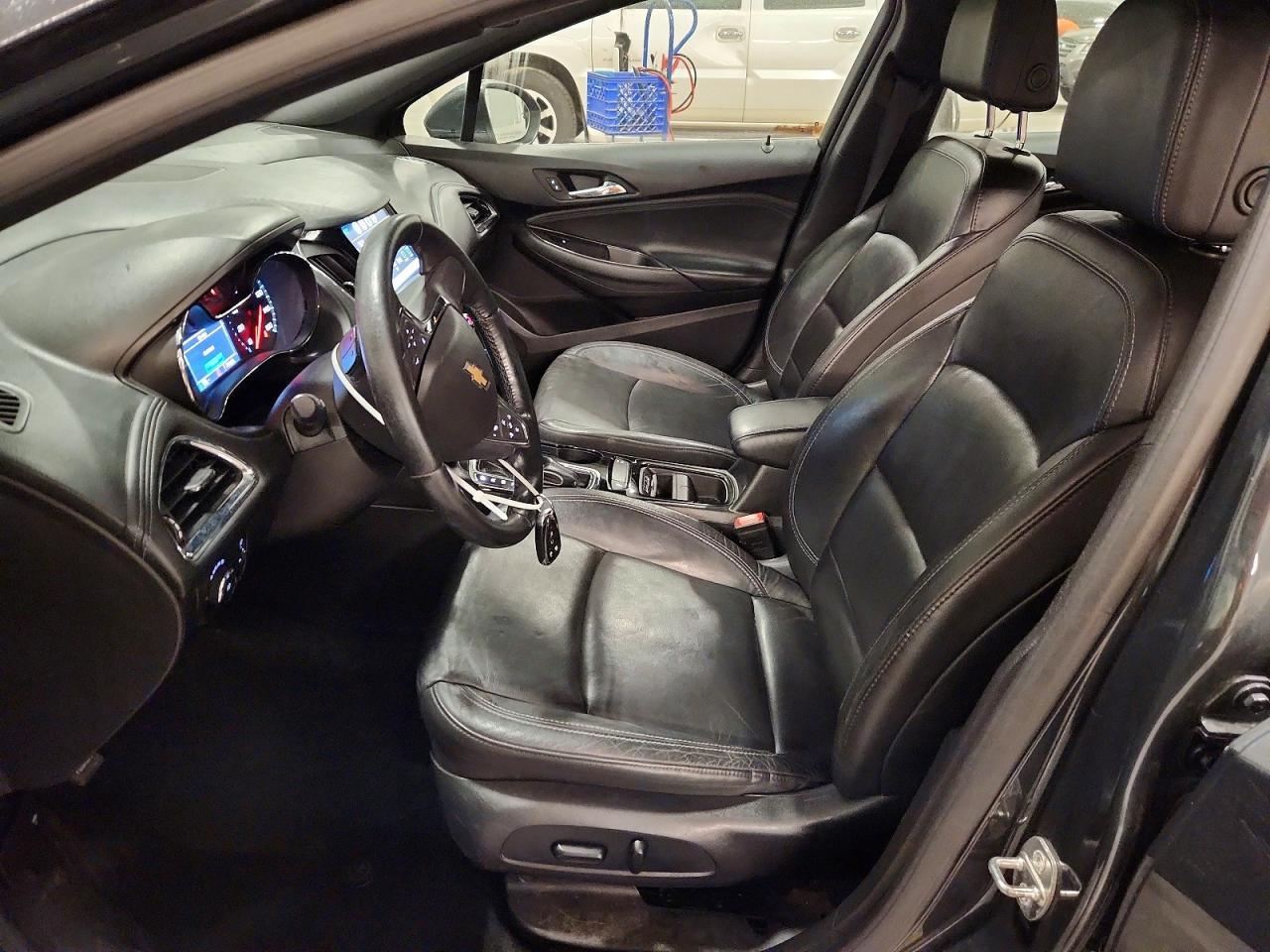 2017 Chevrolet Cruze Premier - Image 7