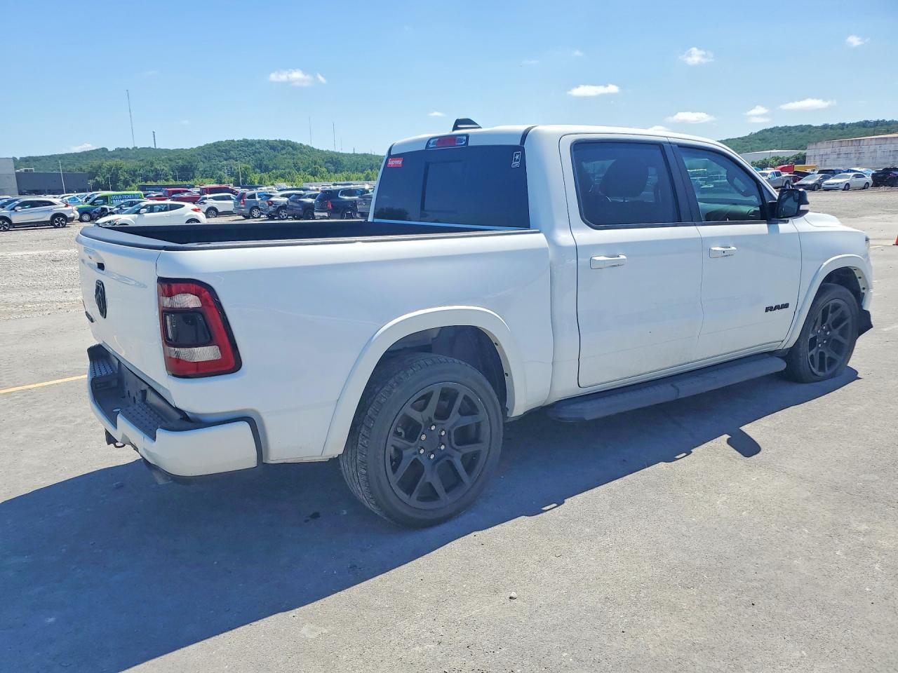 2021 Ram 1500 Laramie - Фото 3