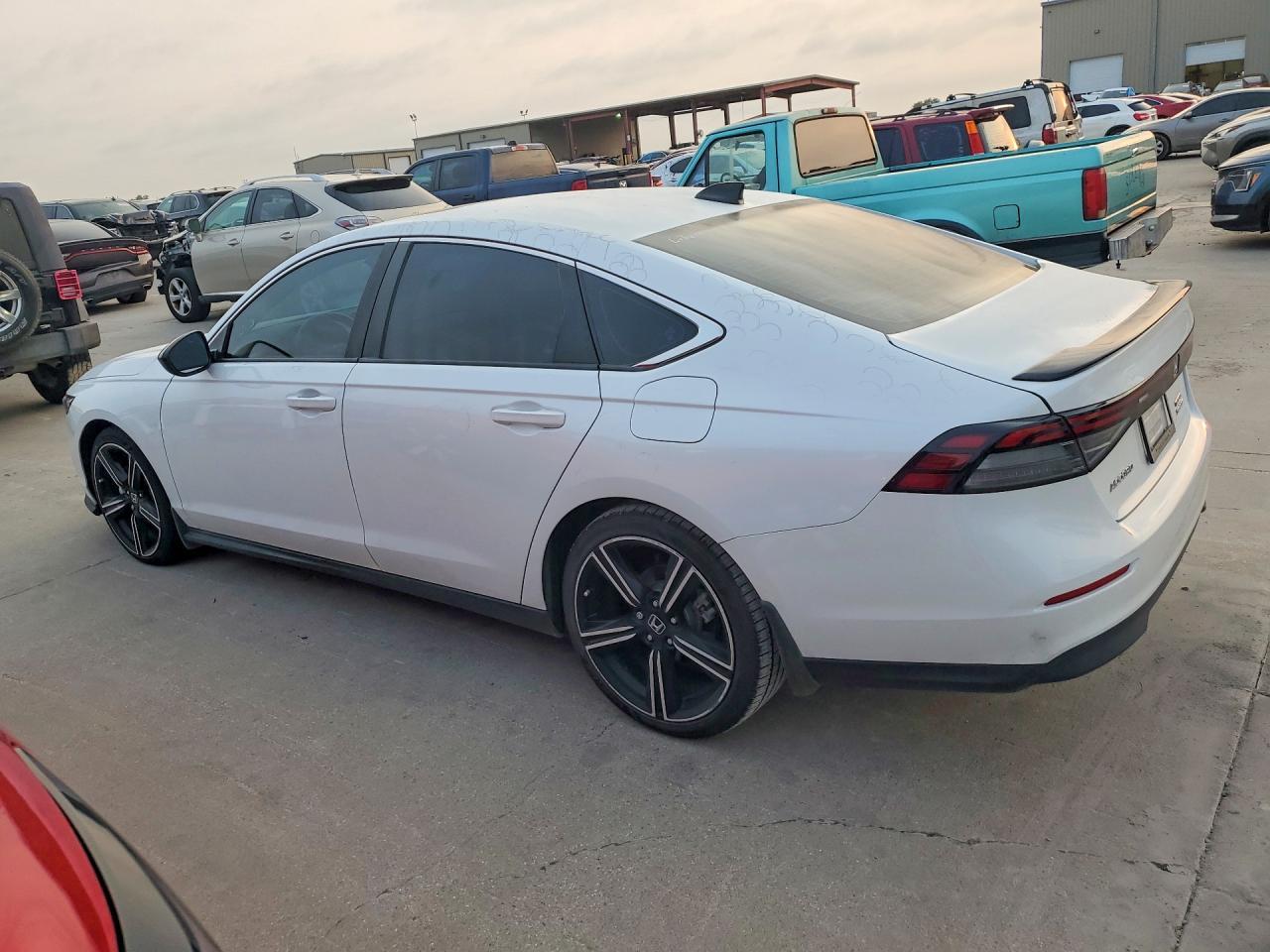 2023 Honda Accord Hybrid Sport - Фото 2