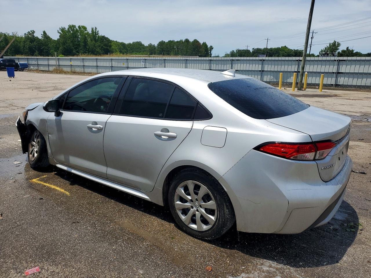 2022 Toyota Corolla Le - Image 2