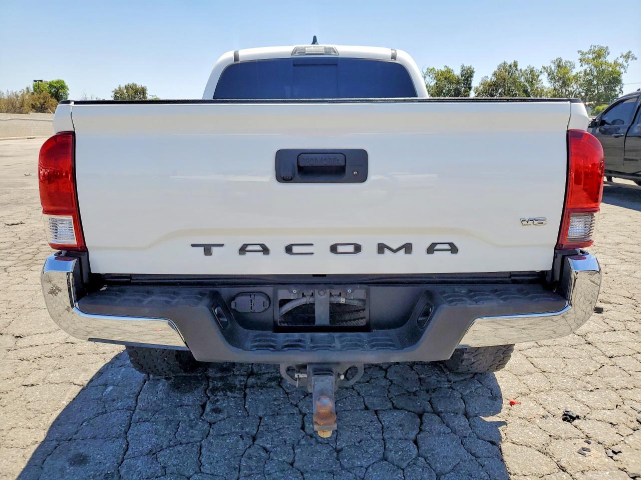 2022 Toyota Tacoma - Фото 6