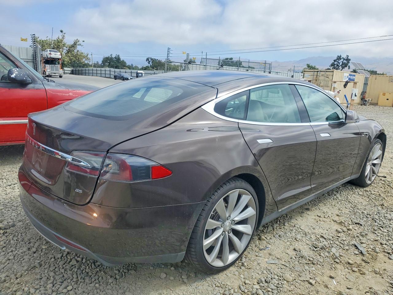 2014 Tesla Model S - Image 3