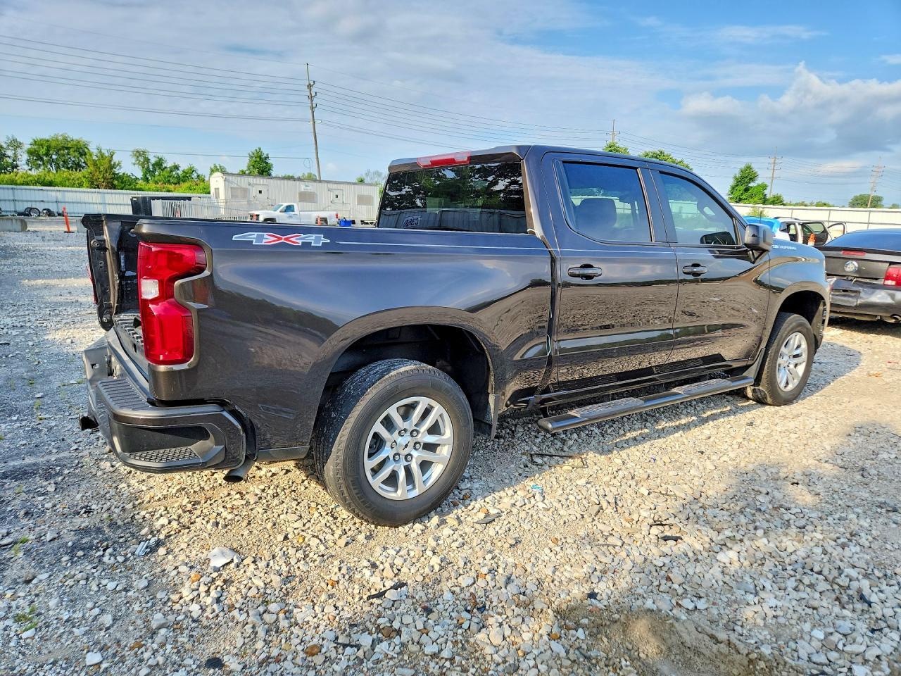 2021 Chevrolet Silverado K1500 Rst - Image 3