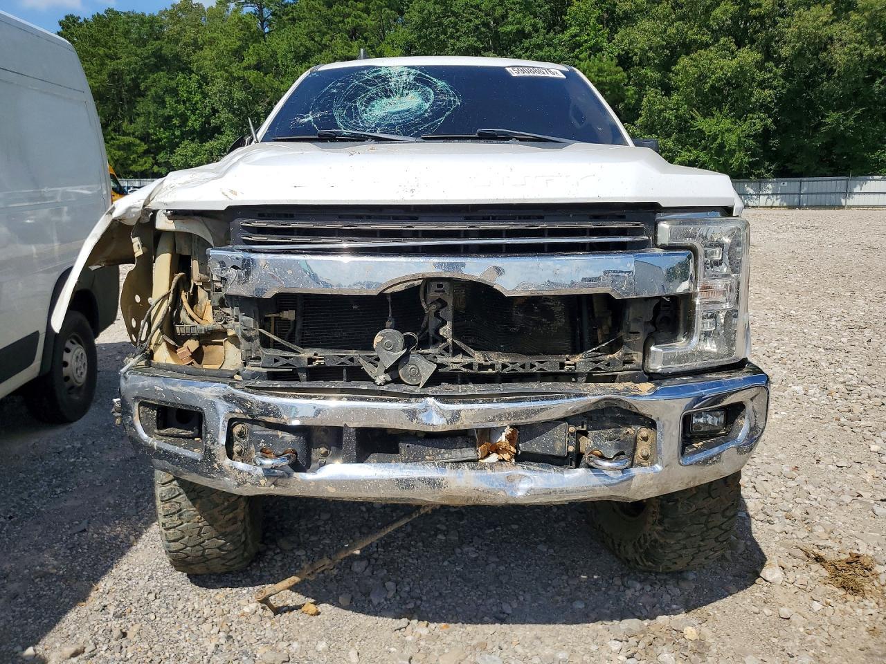2019 Ford F250 Super Duty - Фото 5