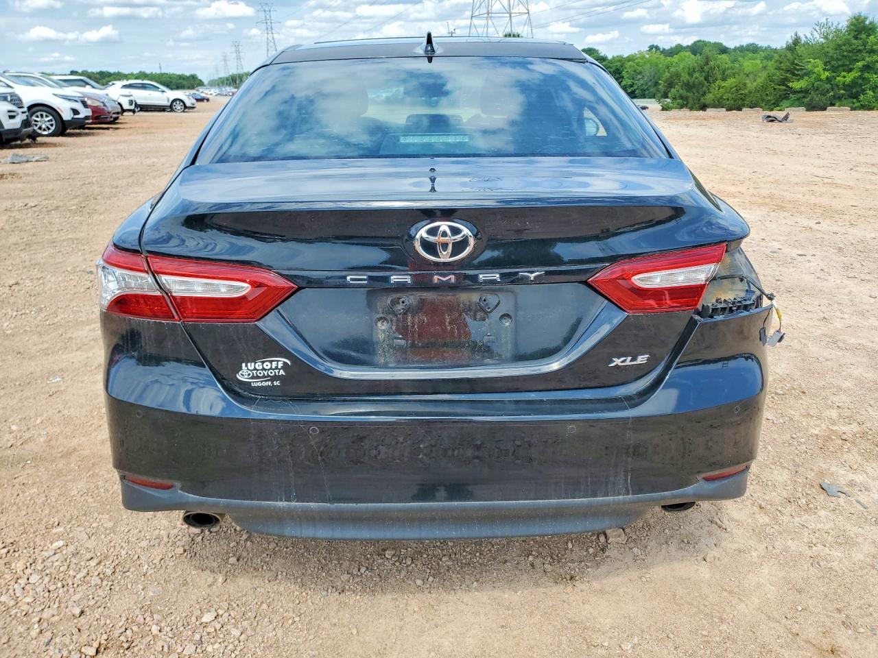 2019 Toyota Camry Xle V6 - Фото 6