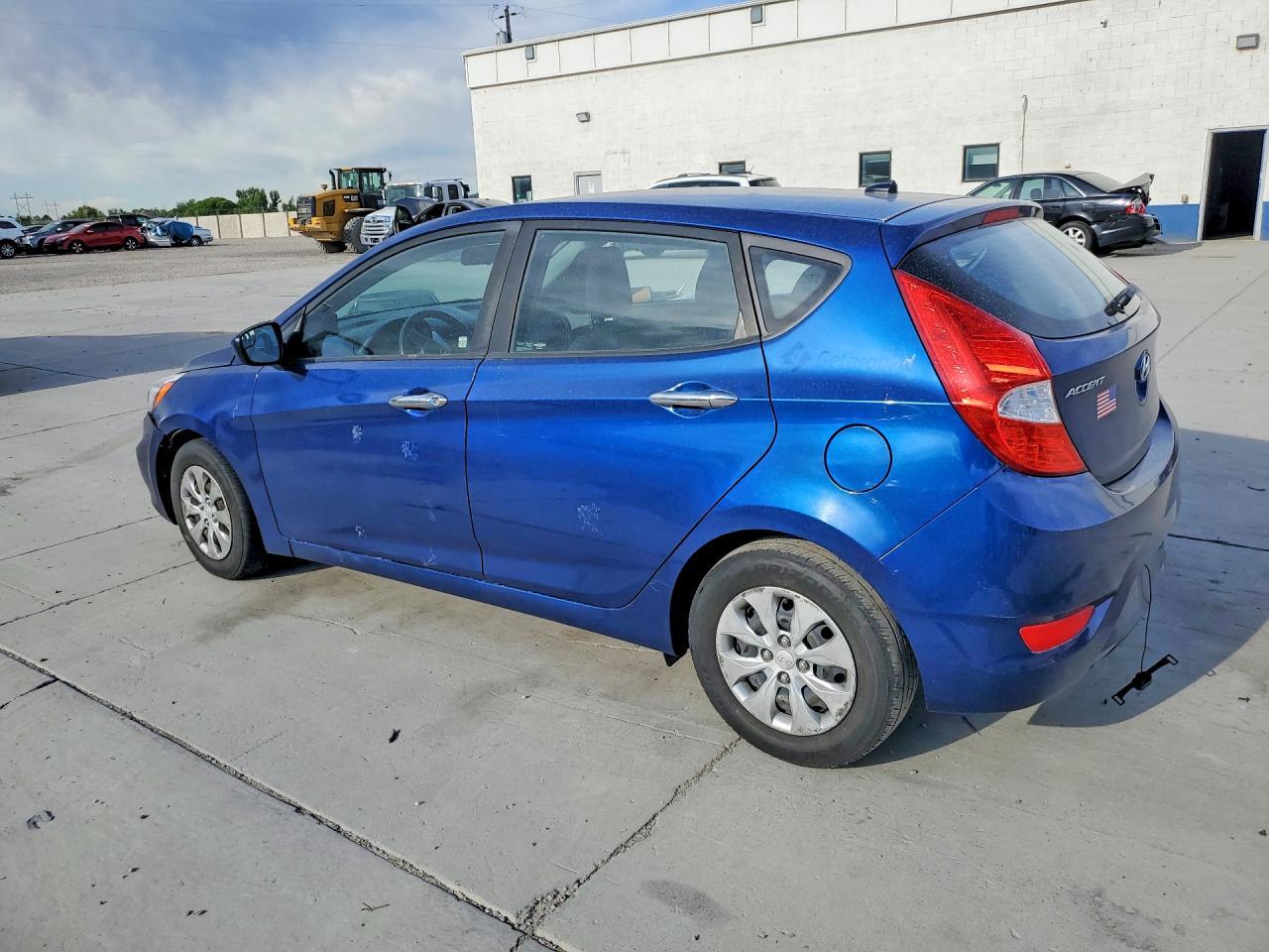 2016 Hyundai Accent Se - Фото 2