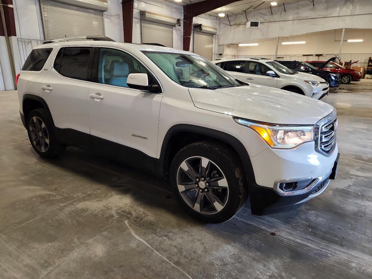 2019 GMC Acadia Slt-2 - Image 4
