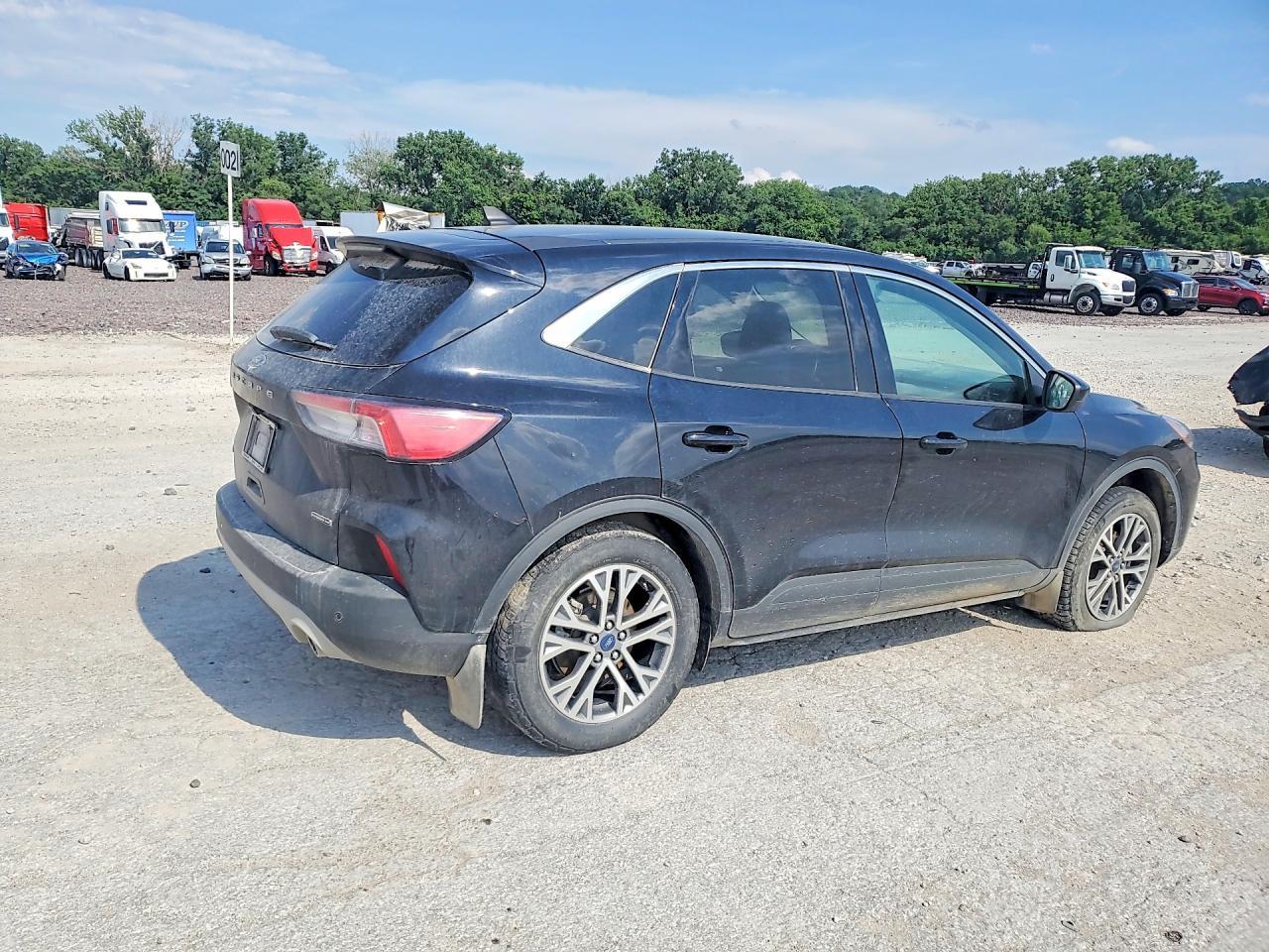 2022 Ford Escape Sel - Фото 3