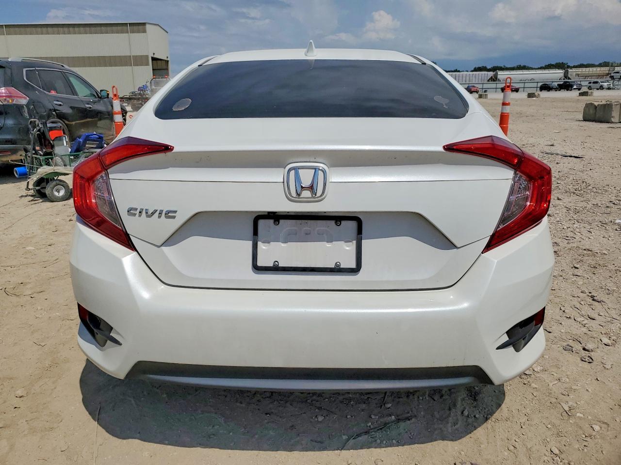 2018 Honda Civic Ex - Image 6