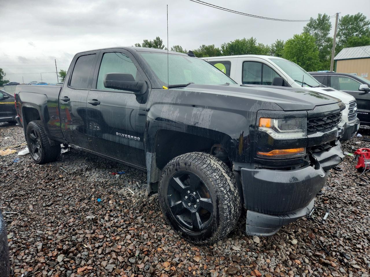 2016 Chevrolet Silverado K1500 - Image 4