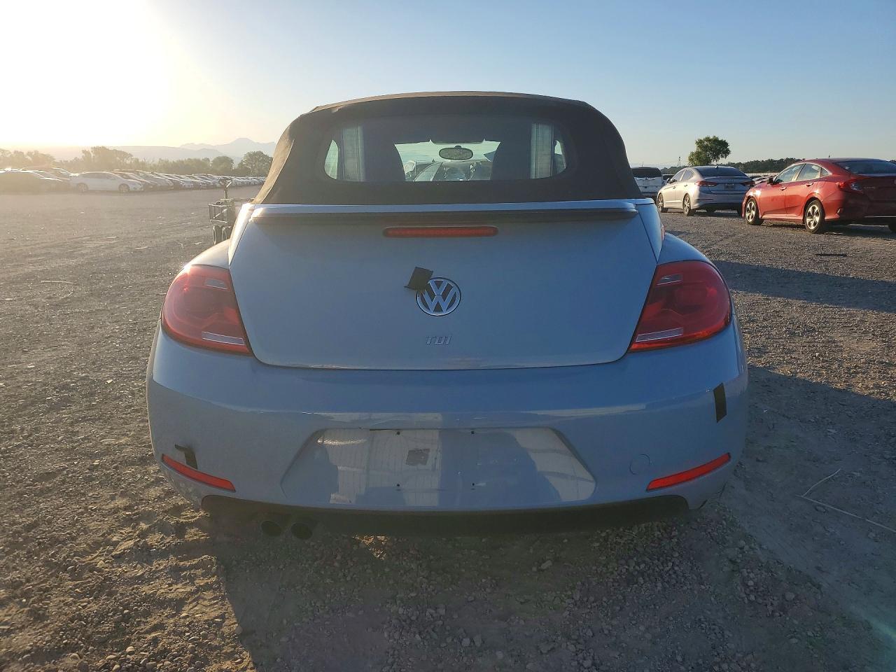 2014 Volkswagen Beetle - Фото 6