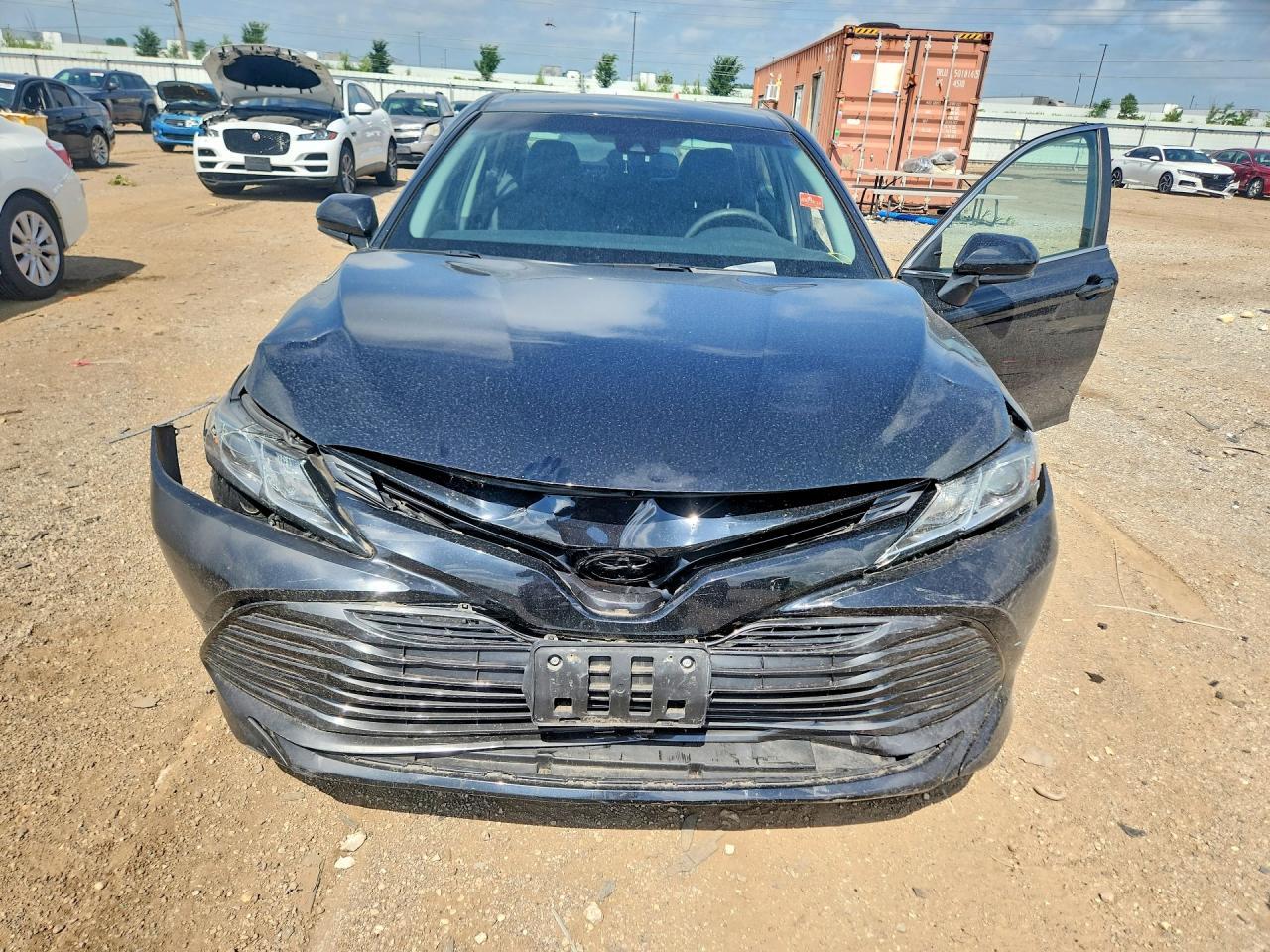 2018 Toyota Camry Le - Фото 5