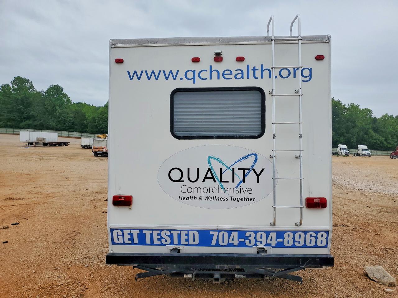 2005 Ford Econoline E450 Super Duty Cutaway Van - Фото 6