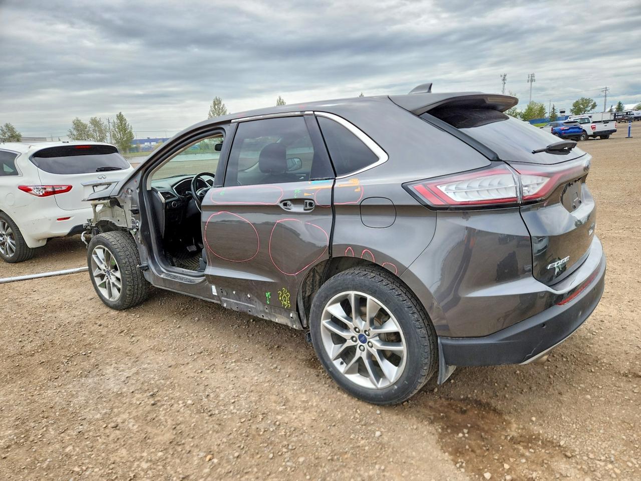2015 Ford Edge Titanium - Фото 2