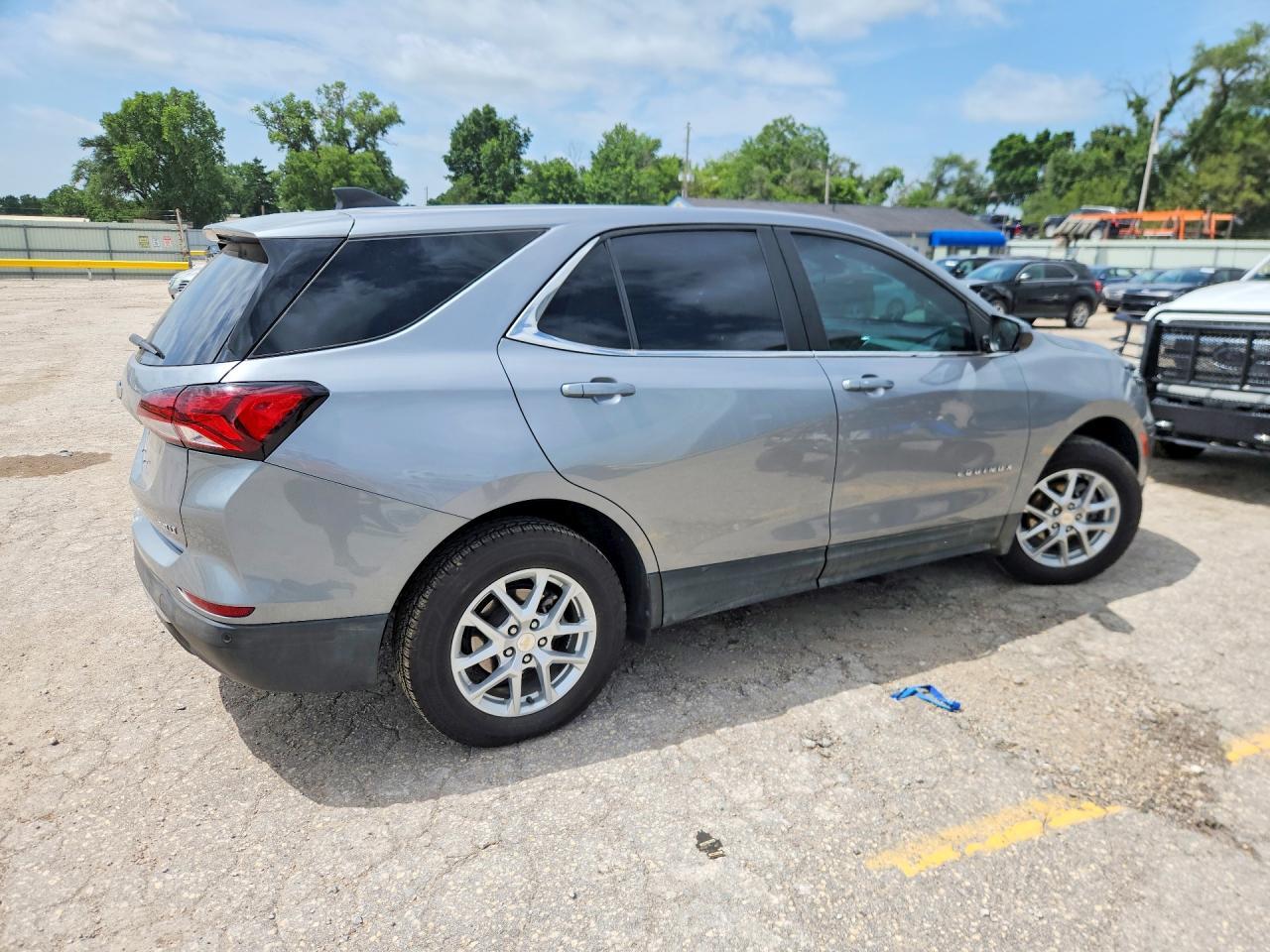2023 Chevrolet Equinox Lt - Фото 3