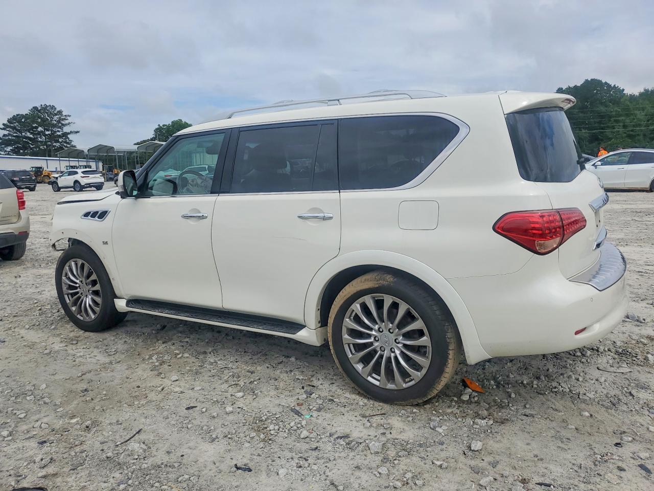 2015 Infiniti Qx80 Base - Image 2