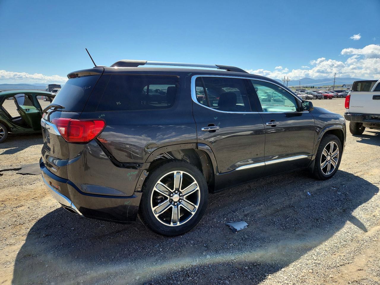 2018 GMC Acadia Denali - Фото 3
