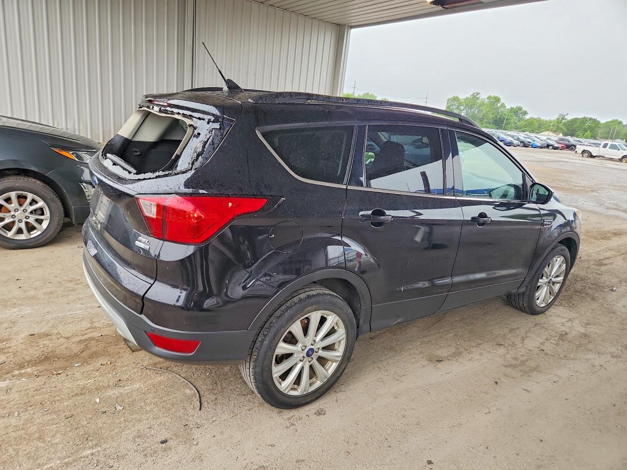 2019 Ford Escape Sel - Фото 3