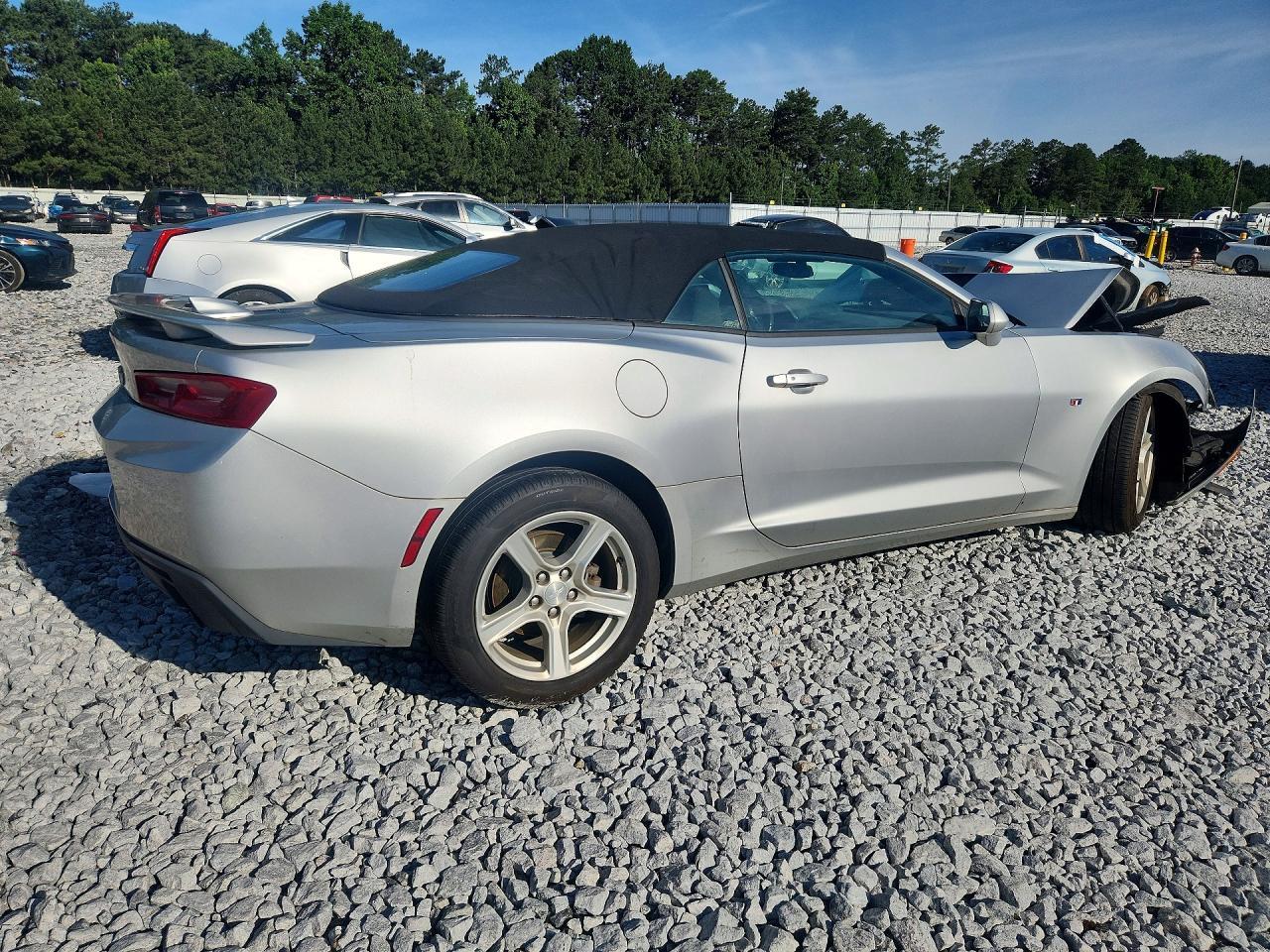 2017 Chevrolet Camaro Lt - Image 3