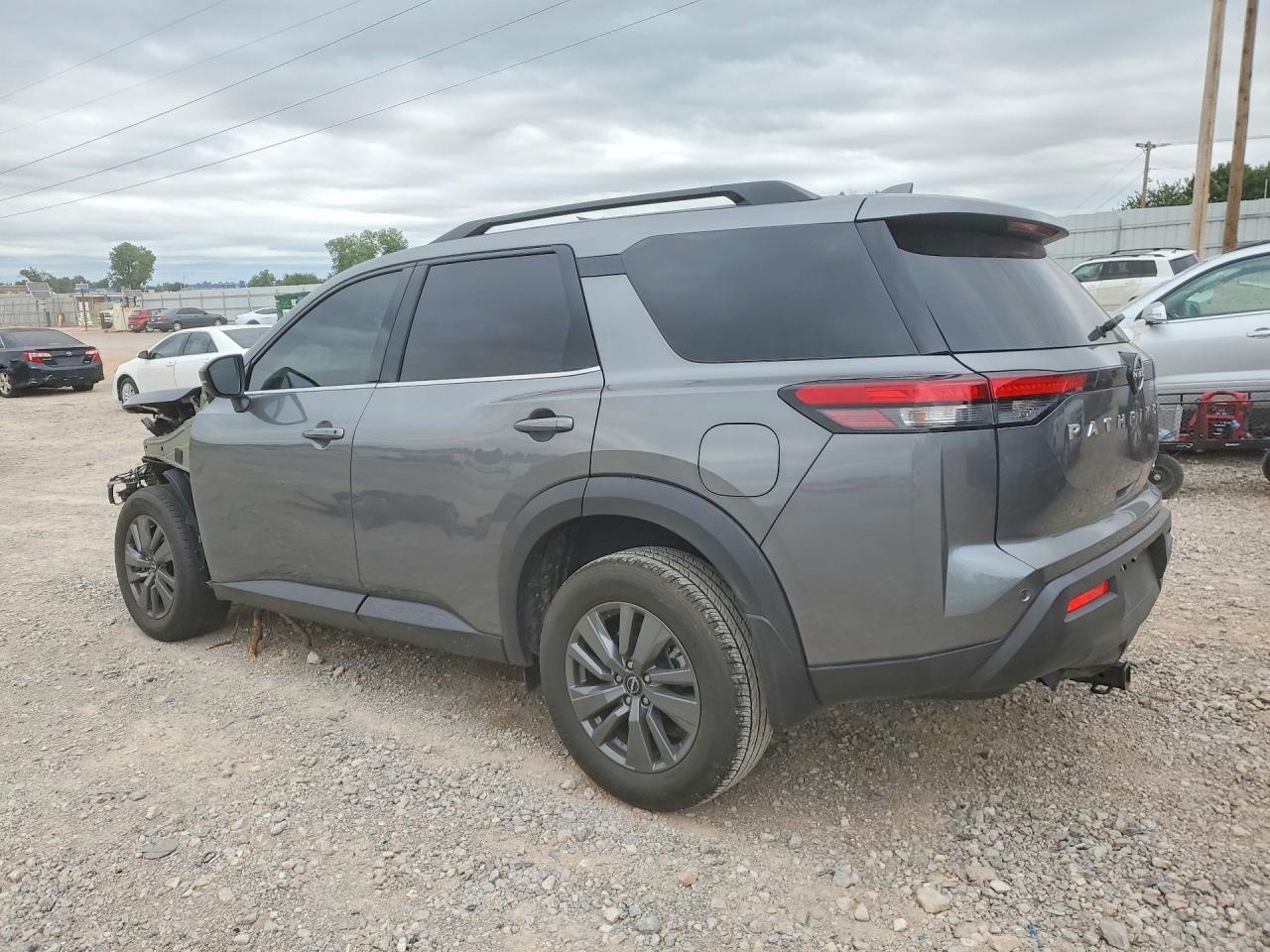 2024 Nissan Pathfinder Sv - Image 2