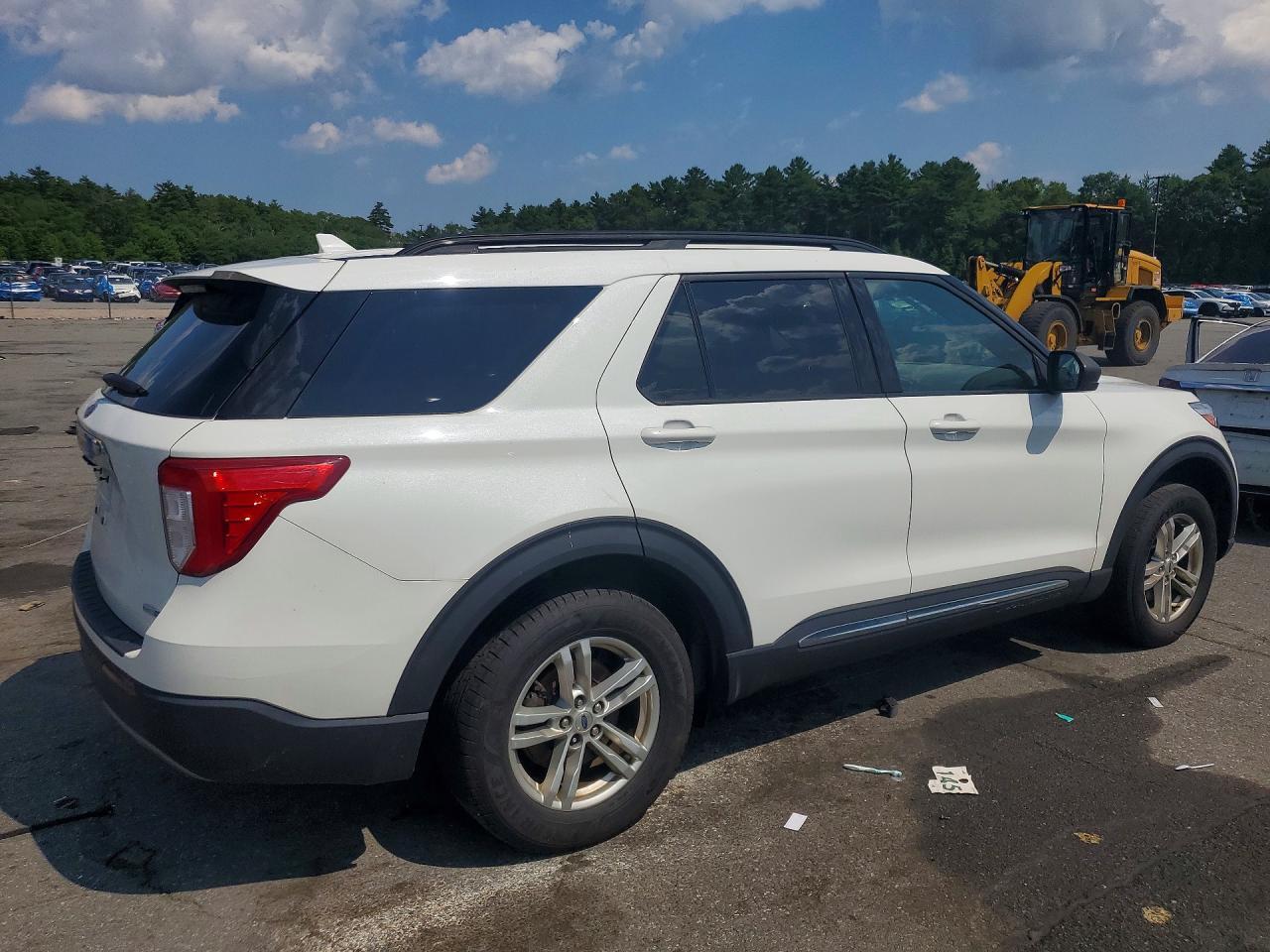 2020 Ford Explorer Xlt - Фото 3