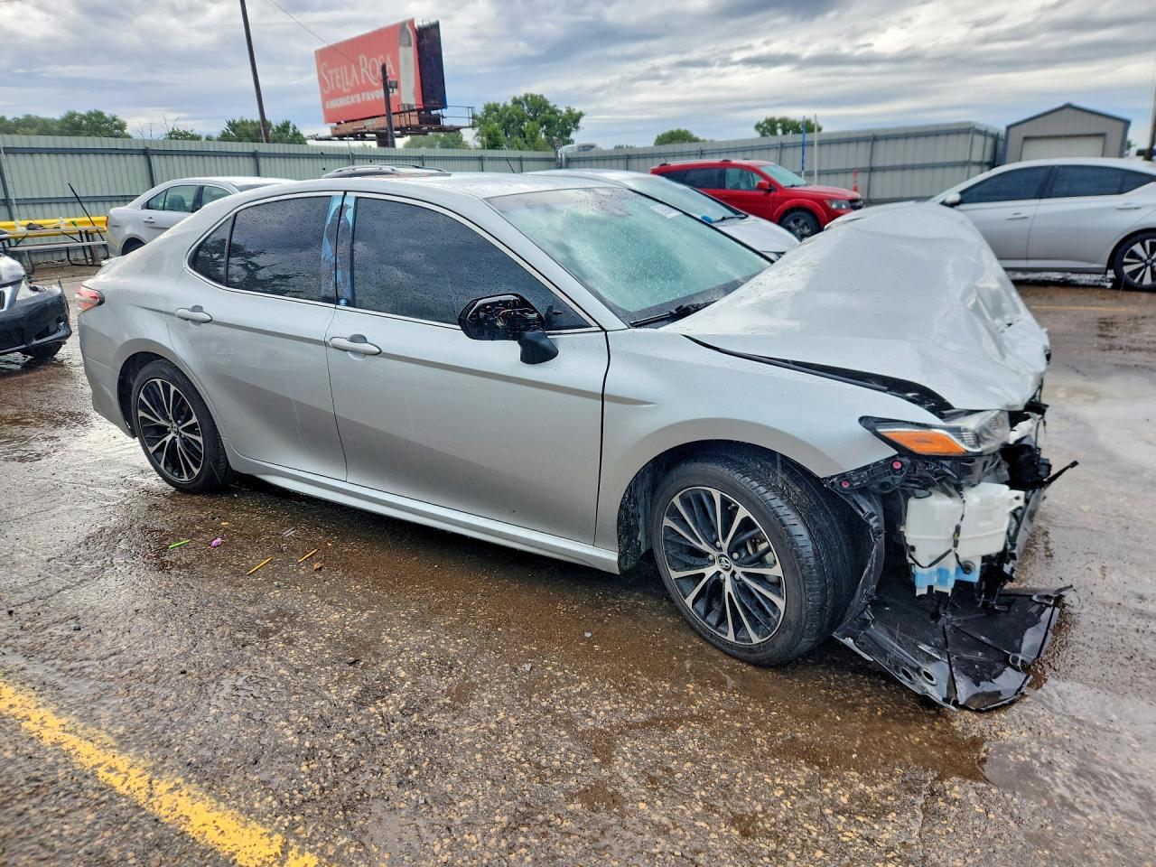 2018 Toyota Camry Se - Image 4