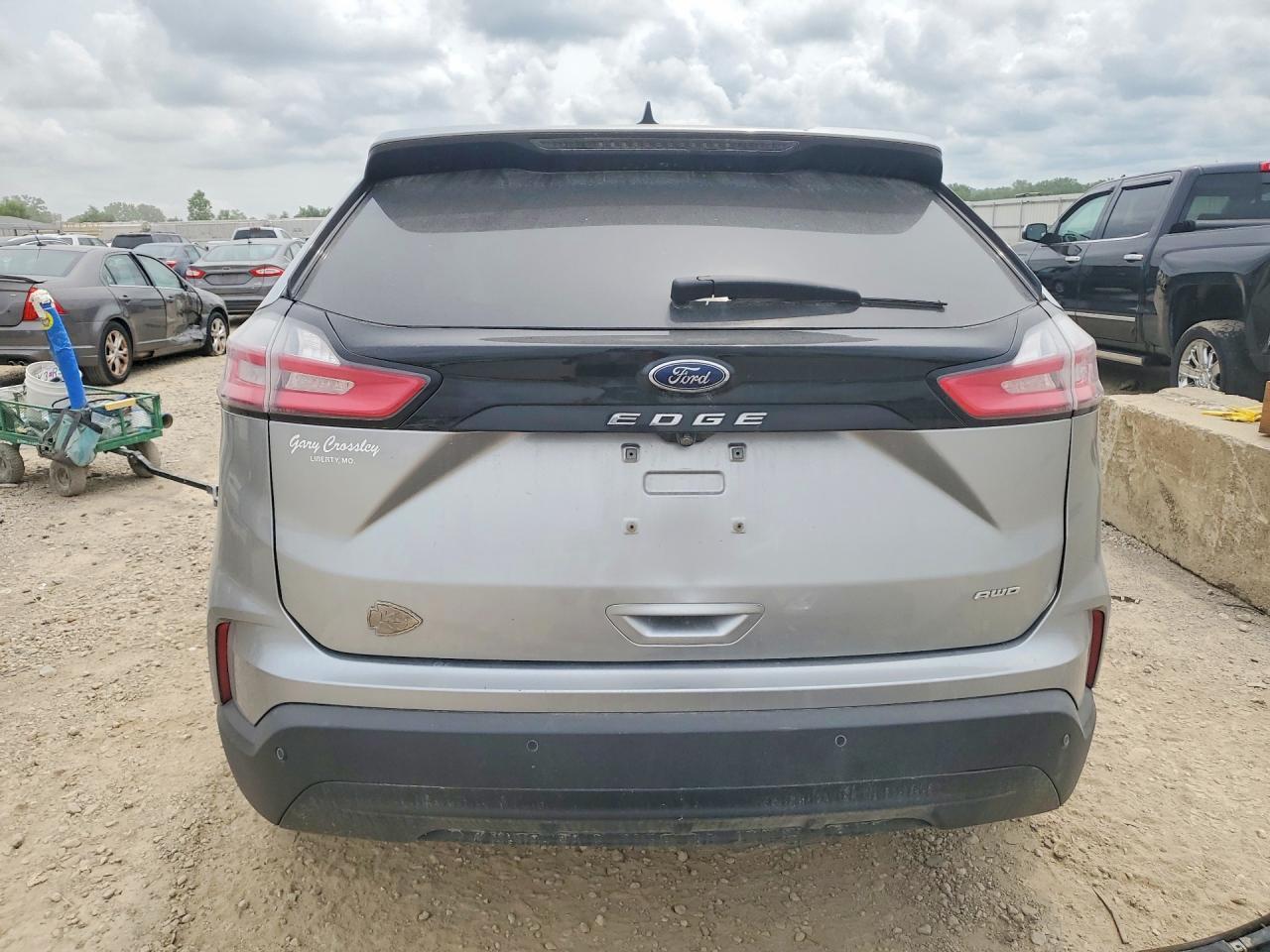 2021 Ford Edge Se - Image 6