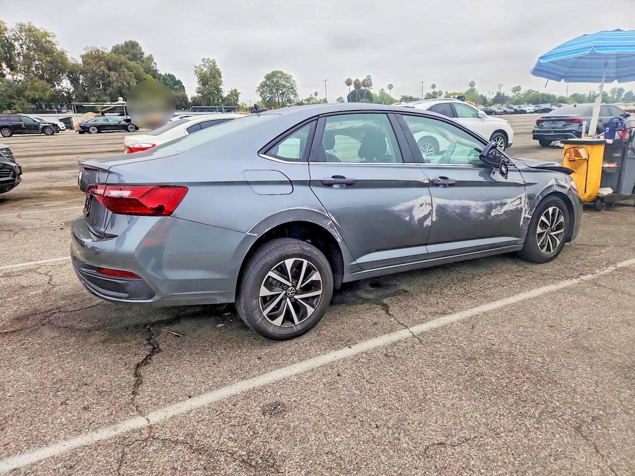2023 Volkswagen Jetta S - Фото 3