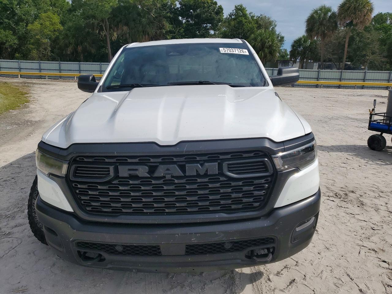 2025 Ram 1500 Tradesman - Фото 5