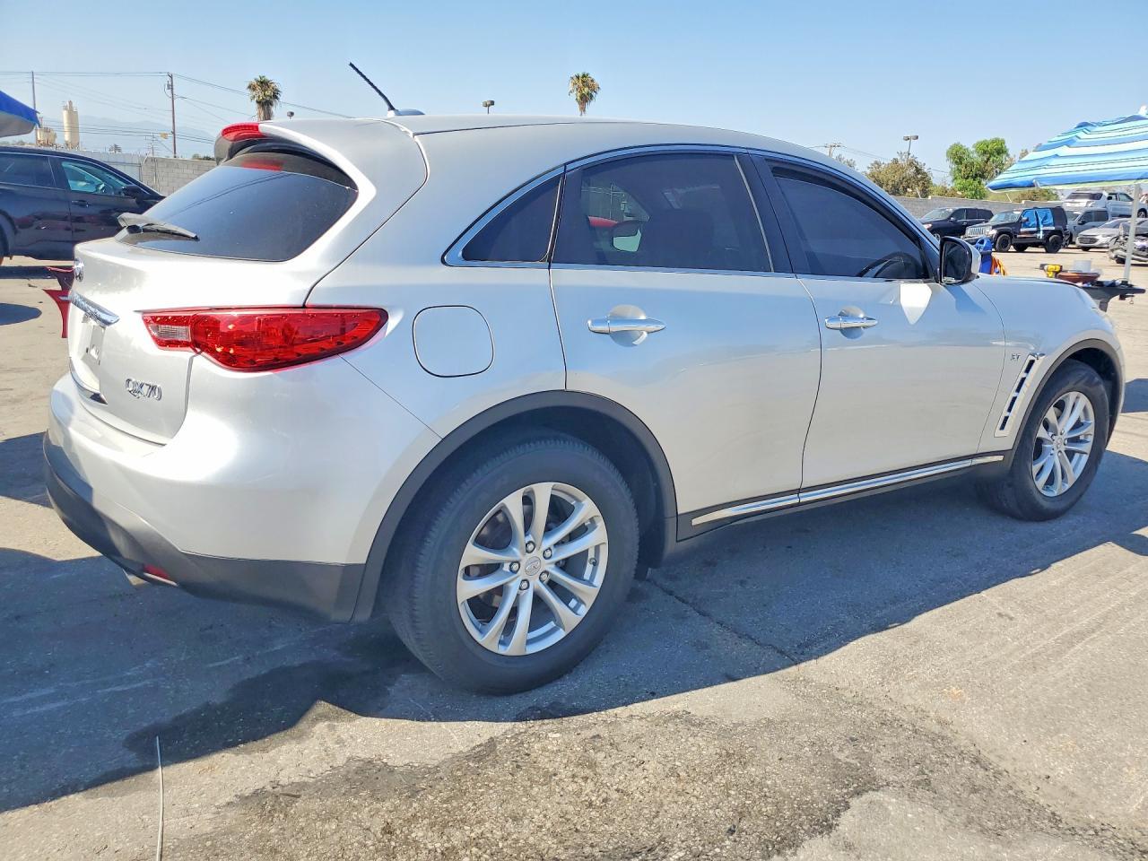 2017 Infiniti Qx70 Base - Фото 3