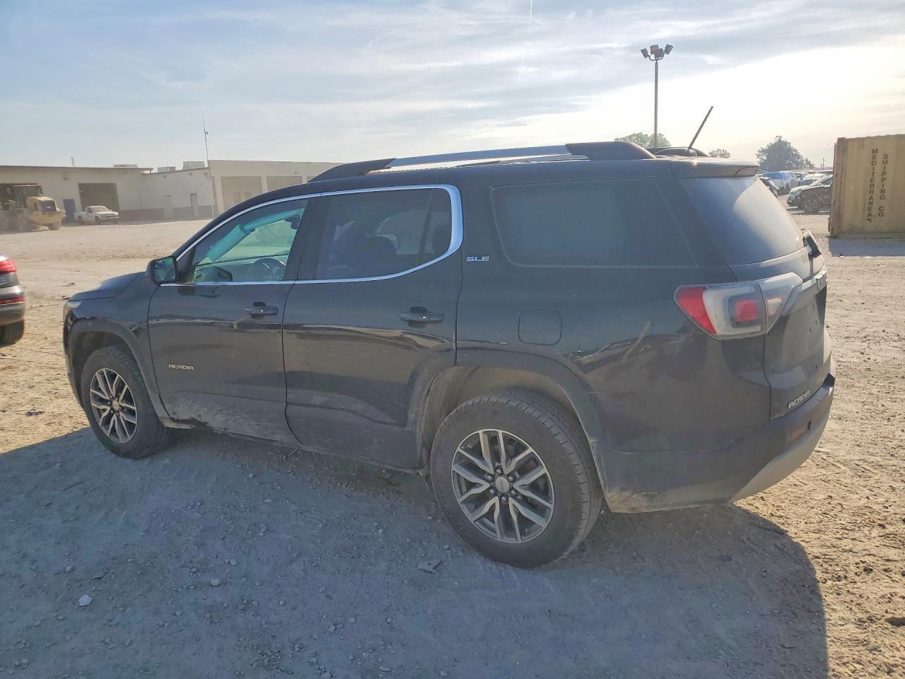 2019 GMC Acadia Sle - Image 2
