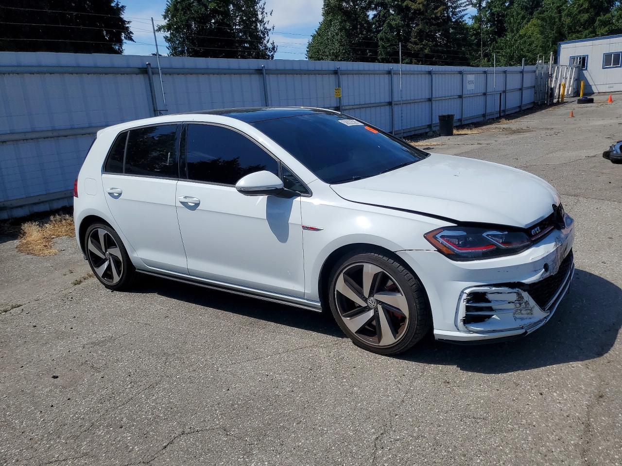 2018 Volkswagen Gti S/Se - Image 4