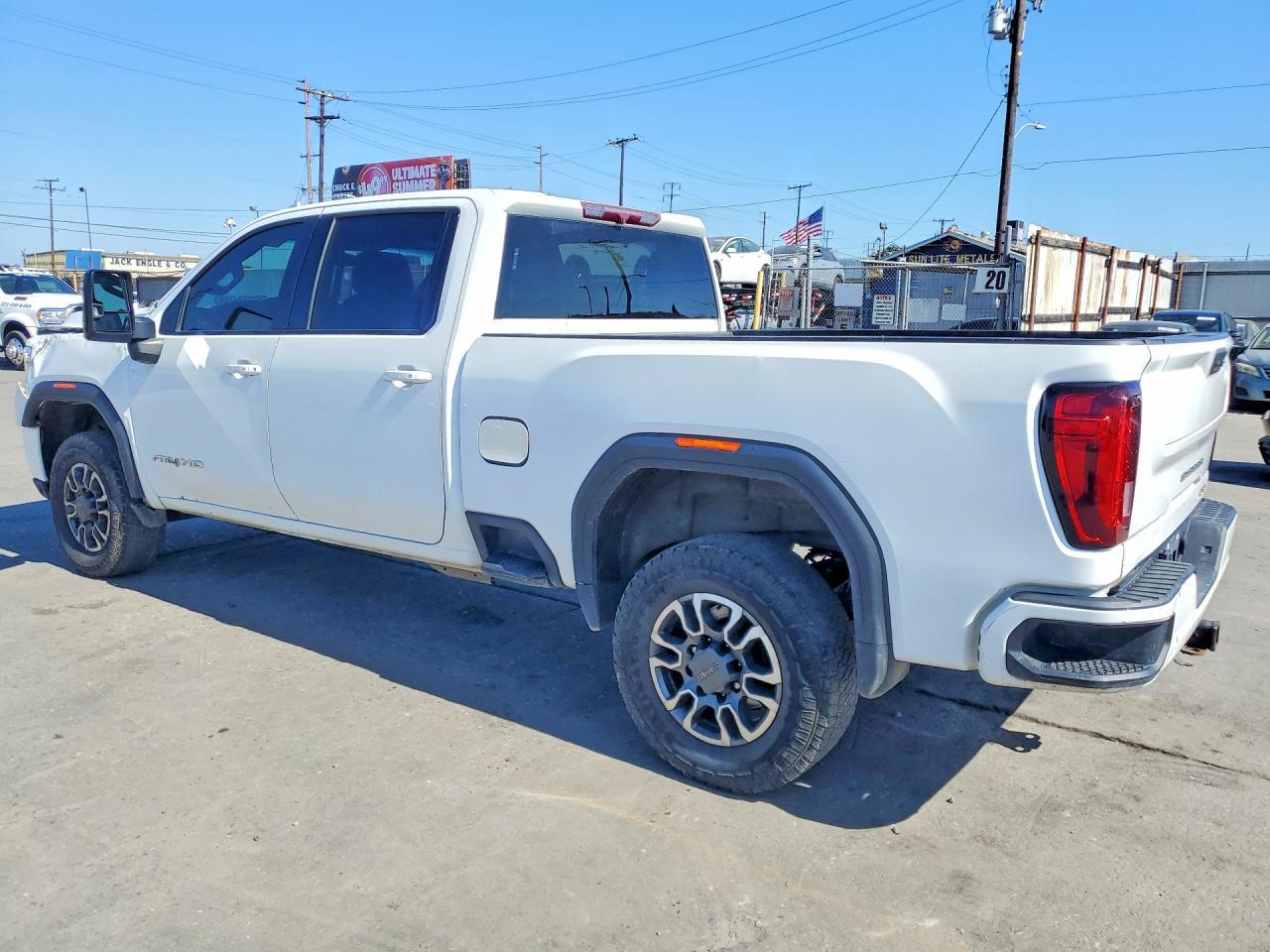 2022 GMC Sierra K2500 At4 - Image 2