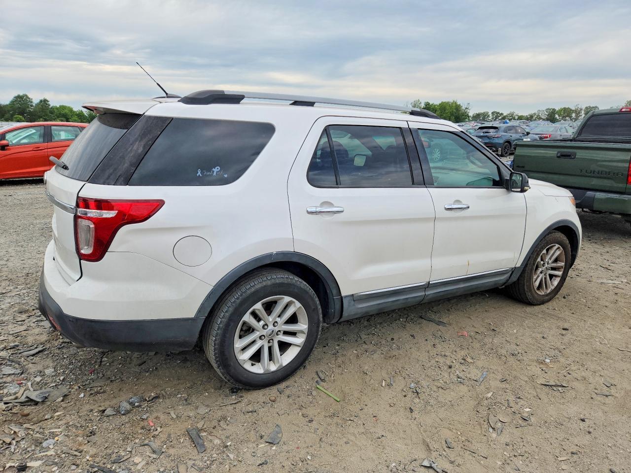 2011 Ford Explorer Xlt - Фото 3
