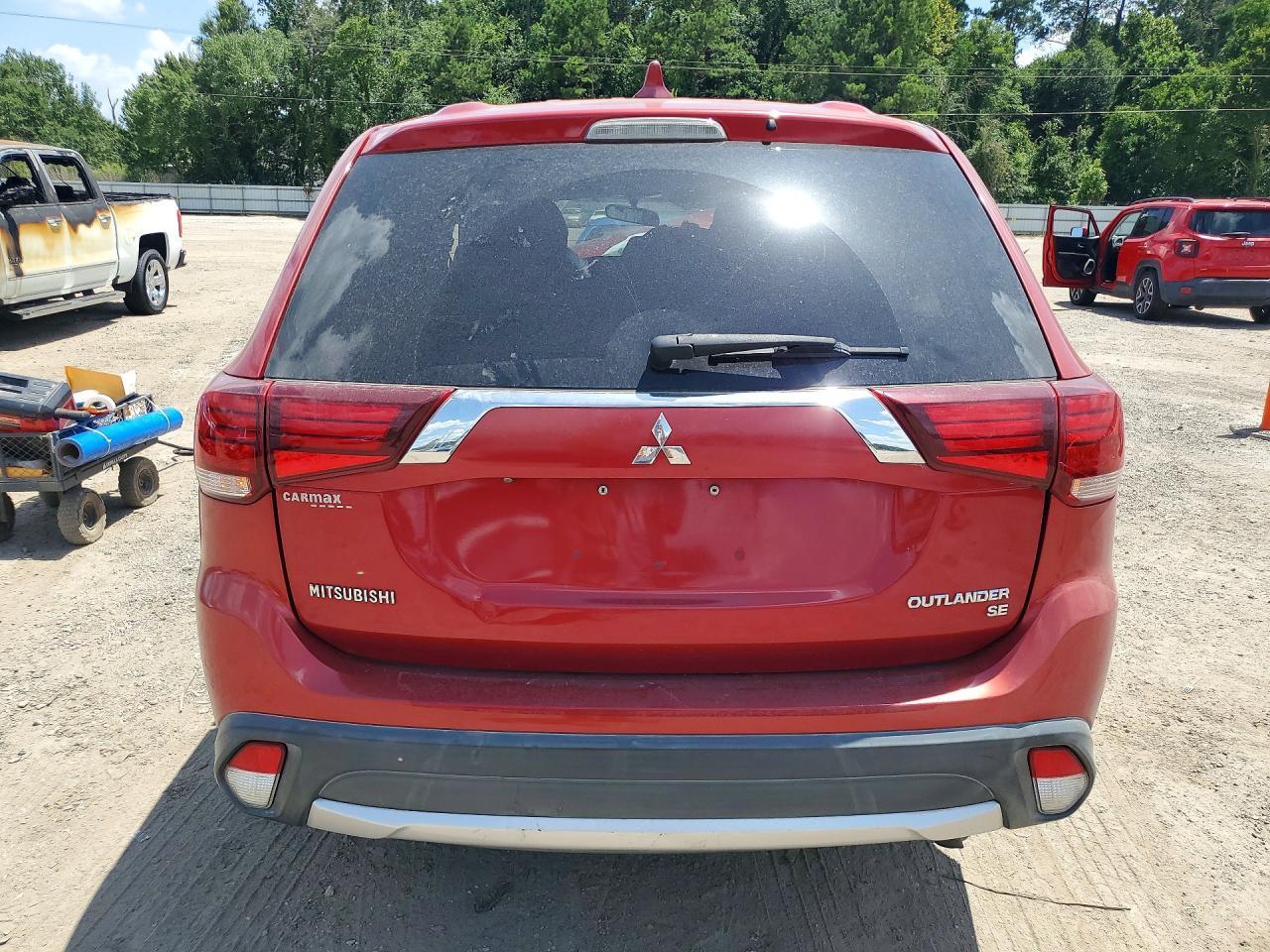 2017 Mitsubishi Outlander Se - Фото 6