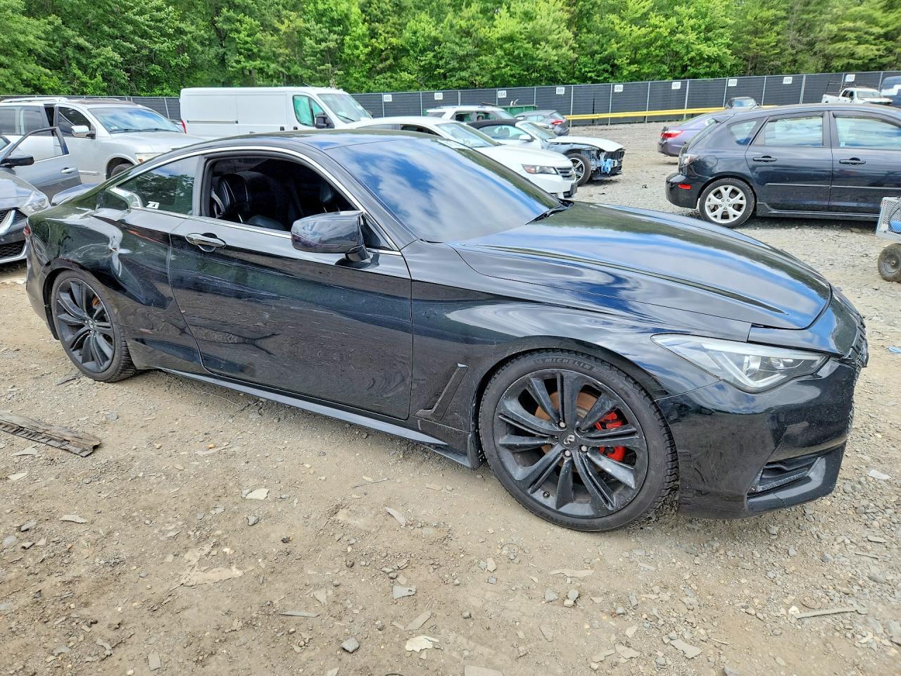 2017 Infiniti Q60 2.0T Premium - Image 4