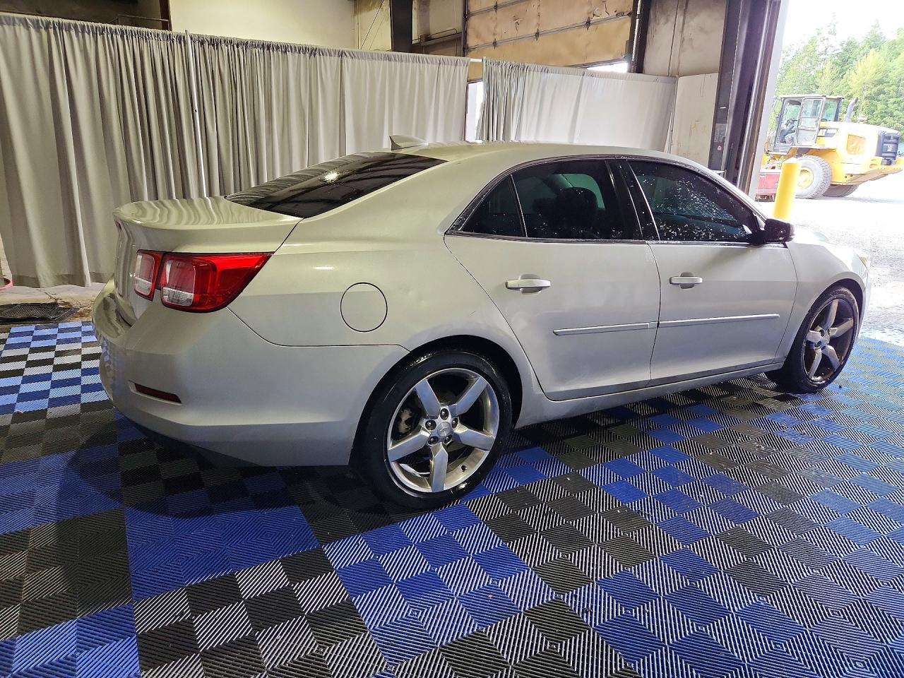 2015 Chevrolet Malibu 1Lt - Фото 3